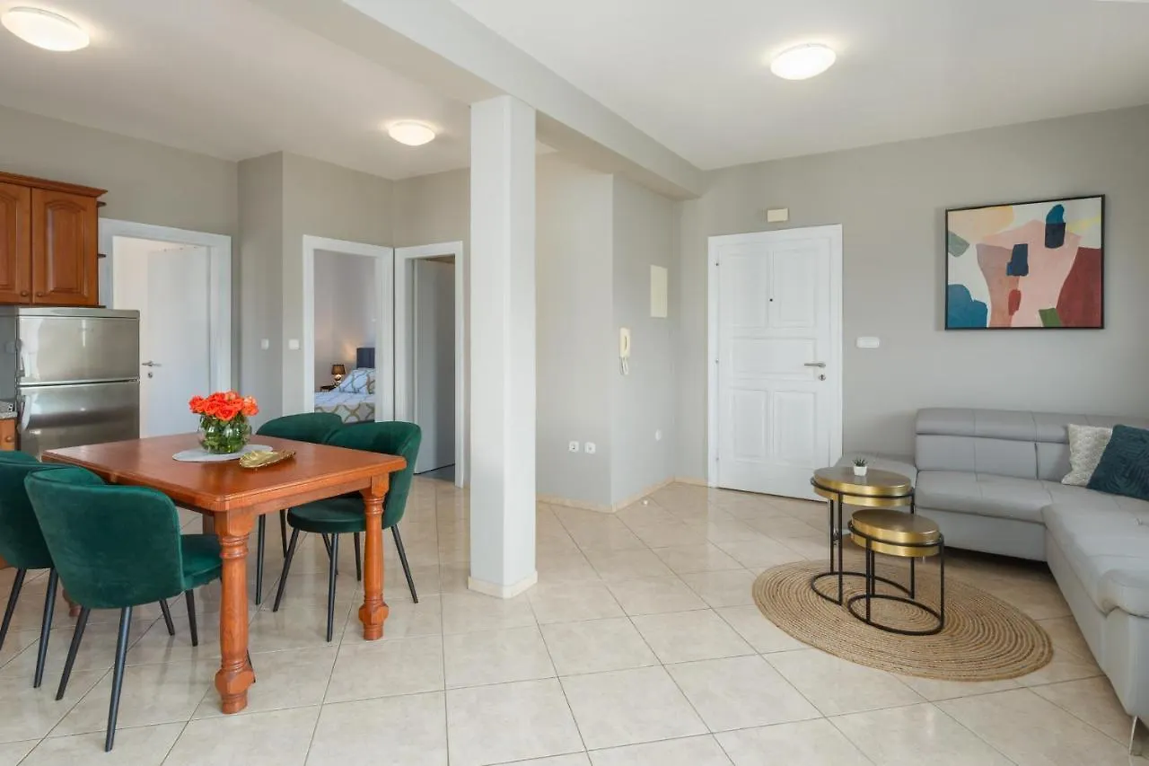 Apartment Marisol Premium - Fusslaeufig Zum Meer Funtana